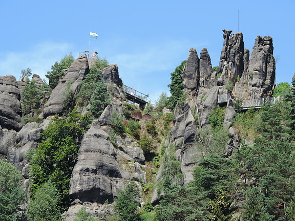 Nonnenfelsen-Ausflugsziel.jpg 